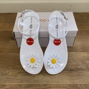 BRAND NEW Katy Perry - daisy sandal